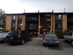Pre-foreclosure in  KNOLL WOOD RD  Willowbrook, IL 60527