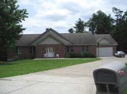 Pre-foreclosure in  MARILYN LN Cincinnati, OH 45255