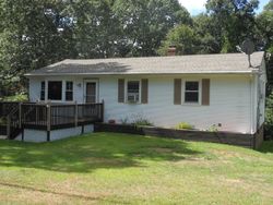 Pre-Foreclosure - Ledgewood Dr - Gales Ferry, CT