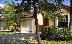 Pre-foreclosure in  SE 20TH RD Homestead, FL 33035