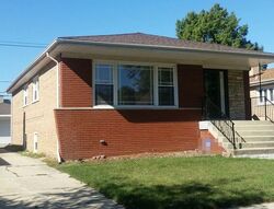 Pre-foreclosure in  S TROY AVE Evergreen Park, IL 60805
