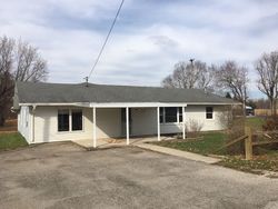 Pre-foreclosure Listing in S WISCONSIN AVE MATTHEWS, IN 46957