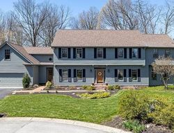 Pre-foreclosure in  SEASCAPE DR Indianapolis, IN 46256