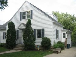 Pre-foreclosure in  S BOOTH ST Anamosa, IA 52205