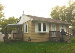 Pre-foreclosure Listing in 8TH AVE GRINNELL, IA 50112