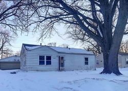 Pre-foreclosure in  W 71ST ST Davenport, IA 52806