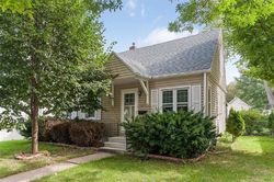 Pre-foreclosure in  HARRISON CT NW Cedar Rapids, IA 52405