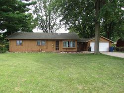  E Shaulis Rd, Waterloo IA