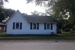  Parkway Ave, Elgin IL