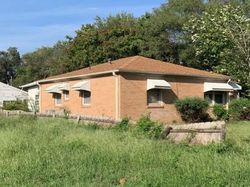  W 18th Ave, Hutchinson KS