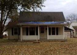 Pre-foreclosure in  SPRUCE ST Rossville, KS 66533