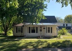 Pre-foreclosure in  SPRUCE ST Rossville, KS 66533