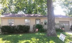 Pre-foreclosure in  SW FAIRMONT RD Topeka, KS 66614