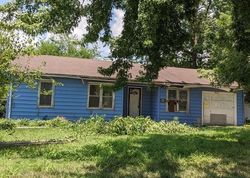 Pre-foreclosure in  SE MICHIGAN AVE Topeka, KS 66605