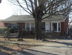 Pre-foreclosure in  PRICE LANE RD Louisville, KY 40229