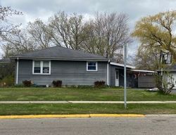 Pre-foreclosure Listing in RUSSELL AVE WINTHROP HARBOR, IL 60096