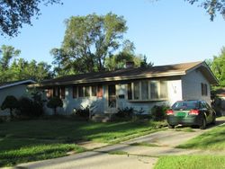 Pre-foreclosure Listing in INDIANWOOD DR THORNTON, IL 60476