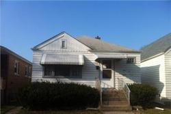 Pre-foreclosure Listing in S ABERDEEN ST RIVERDALE, IL 60827