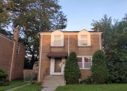 Pre-foreclosure in  S PEORIA ST Riverdale, IL 60827