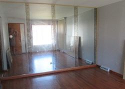 Pre-foreclosure in  VINE AVE Harvey, IL 60426