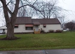 Pre-foreclosure Listing in E 349TH ST EASTLAKE, OH 44095