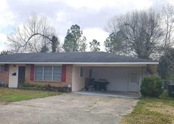 Pre-foreclosure in  LANDWOOD DR Baton Rouge, LA 70806