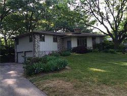 Pre-foreclosure in  WOODRIDGE DR Toledo, OH 43623