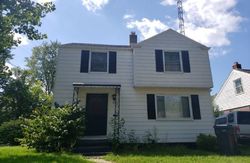 Pre-foreclosure in  HALLGATE AVE Toledo, OH 43612