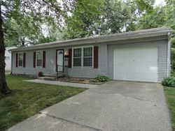 Pre-foreclosure in  N CAMBRIDGE DR Decatur, IL 62526