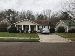 Pre-foreclosure in  SANDY HOLLOW DR NW Madison, AL 35757