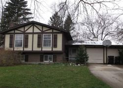  Cambridge Ln, Crystal Lake IL