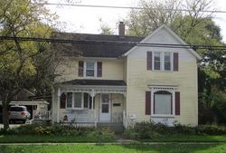 Pre-foreclosure in  W MAIN ST Cary, IL 60013