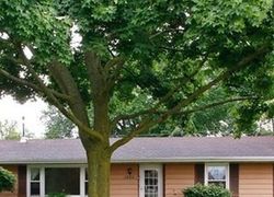 Pre-foreclosure in  WINDSOR AVE Spring Grove, IL 60081