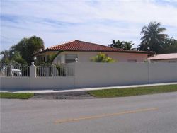 Pre-foreclosure in  SW 43RD TER Miami, FL 33155