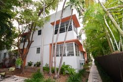 Pre-foreclosure in  MERIDIAN AVE  Miami Beach, FL 33139