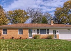 Pre-foreclosure in  MAPLEROW AVE NW Grand Rapids, MI 49534