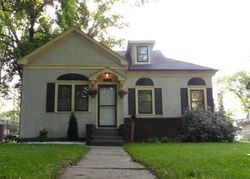  Thomas Ave N, Minneapolis MN