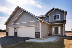 Pre-foreclosure in  CANOVA CT Farmington, MN 55024
