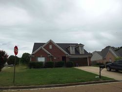 Pre-foreclosure in  LAKEMONT CV Southaven, MS 38672