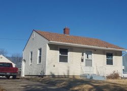  Stadium Dr, Rock Island IL