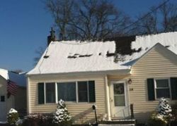 Pre-foreclosure in  GLADSTONE AVE West Islip, NY 11795