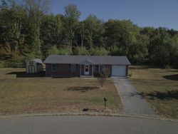 Pre-foreclosure Listing in N QUAIL DR MADISON, IN 47250