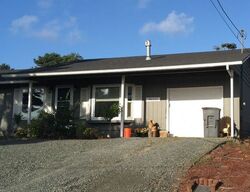 Pre-foreclosure in  SUNSET LAKE RD Warrenton, OR 97146