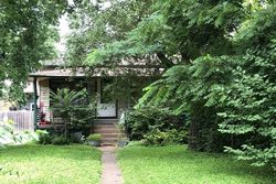 Pre-foreclosure in  LINCOLN AVE Granite City, IL 62040
