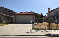 Pre-foreclosure Listing in GLENVIEW DR PERRIS, CA 92571