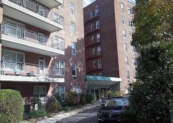 Pre-foreclosure in  AUSTIN PL S Staten Island, NY 10304