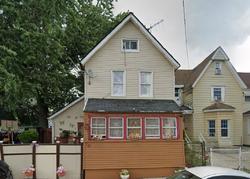 Pre-foreclosure in  SHARPE AVE Staten Island, NY 10302