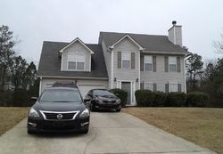  Bond Lake Dr, Ellenwood GA