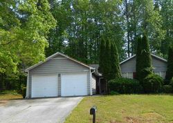  Giles Rd, Lithonia GA