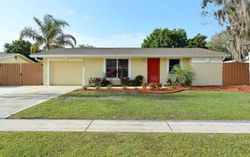 Pre-foreclosure in  DUNCANWOOD DR Sarasota, FL 34232